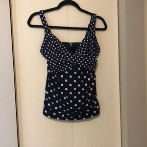 Land’s End Swimsuit top sz 8